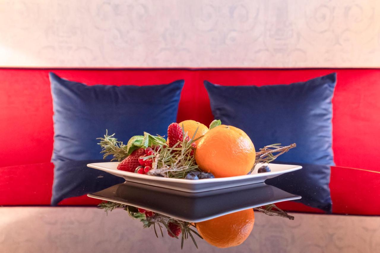 Palazzo Cornalia Hotel Milánó Kültér fotó A fruit salad