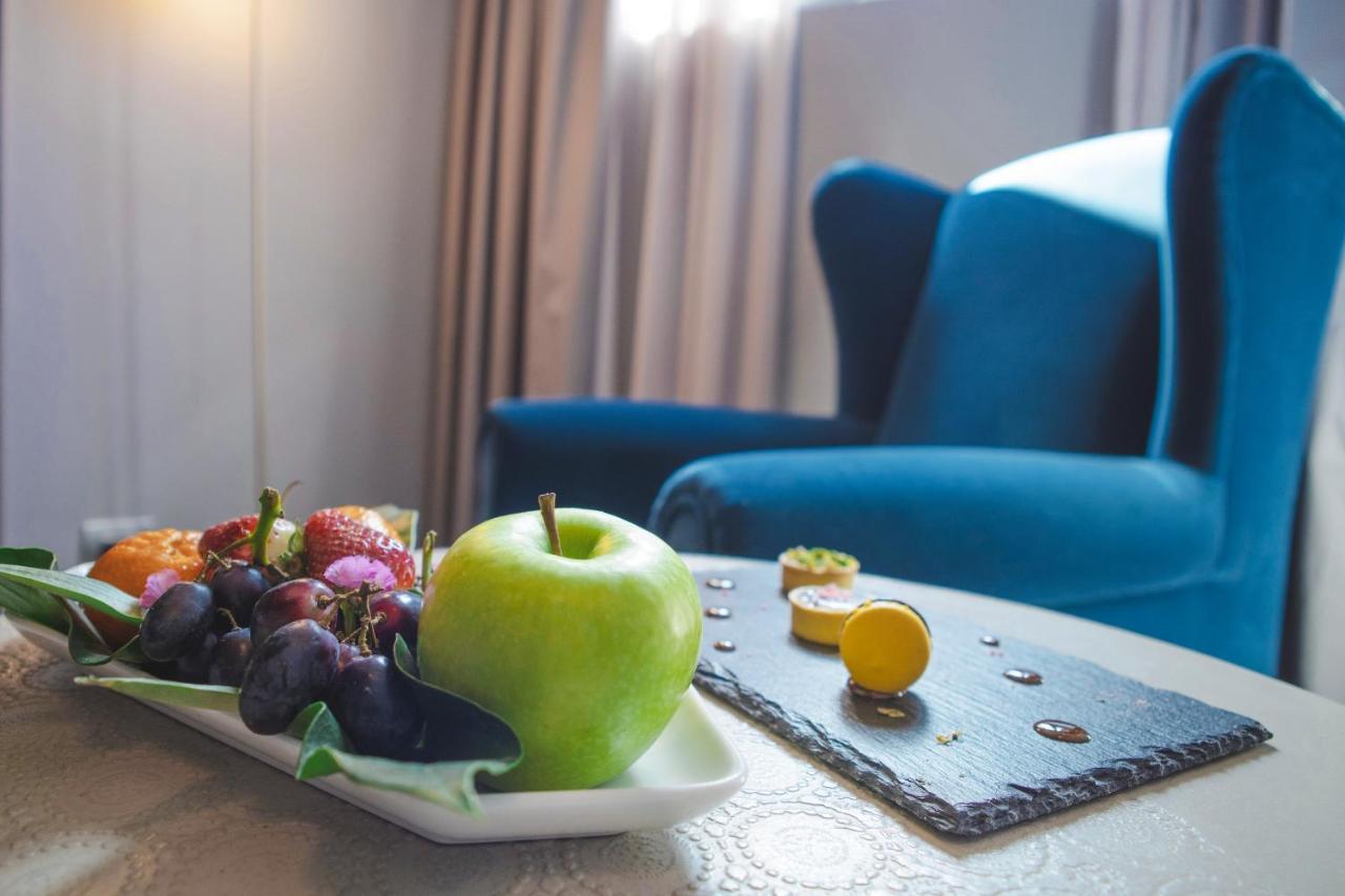 Palazzo Cornalia Hotel Milánó Kültér fotó Fruit platter